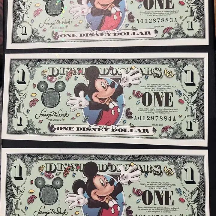 [BUNJANG] Disney Millennium Series 2000 1 Dollar Bills Set (Sequential Serial Numbers) / [완미/미사용] 2000년 밀레니엄 디즈니 1달러 2장 연번호 포함)
