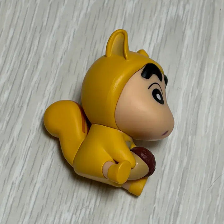 [BUNJANG] Crayon Shin-chan Squirrel UY Animal Figure / (당일발송) 짱구 다람쥐 UY 동물 피규어