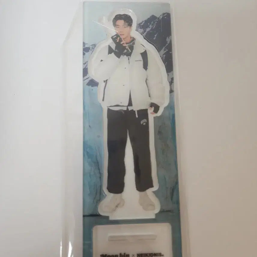 [BUNJANG] Moonbin Nakedness Acrylic Standee / 문빈 네이키드니스 아크릴 스탠드