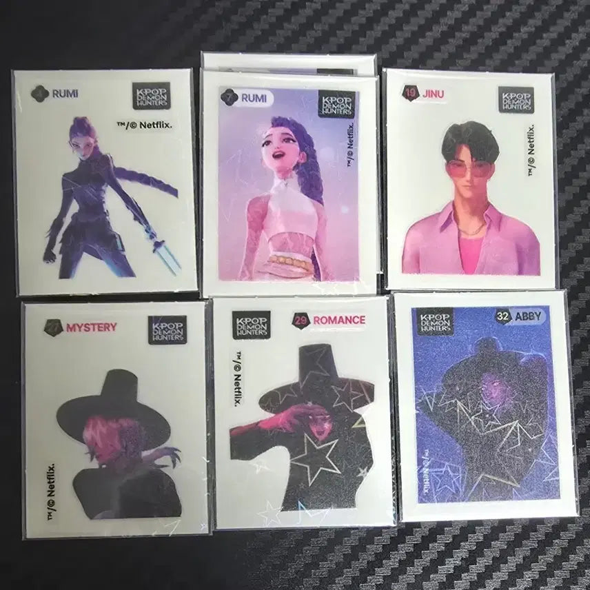 [BUNJANG] GS25 Kadukheon Sticke Collection Bundle / GS25 케데헌 띠부씰 일괄판매합니다.