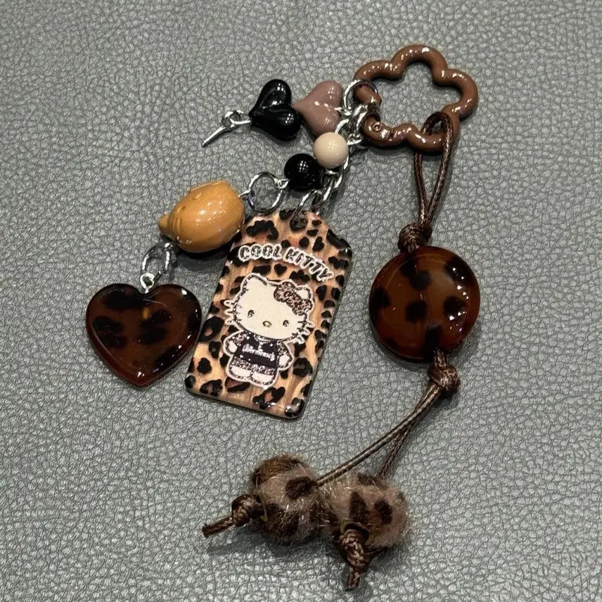 [BUNJANG] Galoo Cat Tanning Kitty Keychain Leopard Heart Charm / 갸루냥 태닝 키티 키링 호피 하트 참