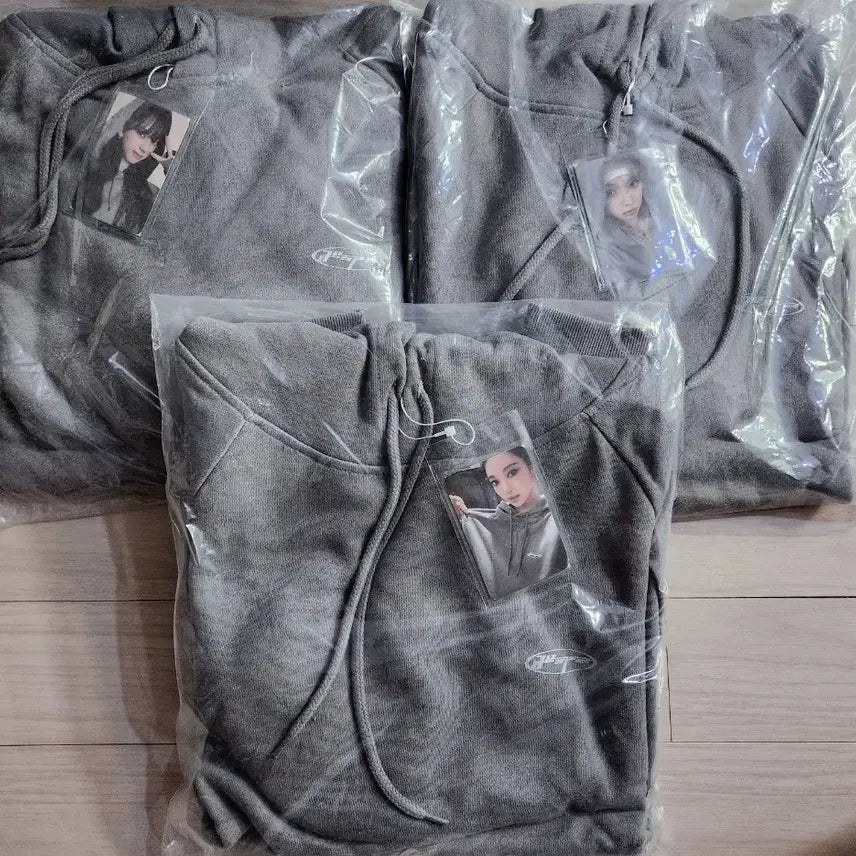 [BUNJANG] Aespa Pop-up Hoodie / 에스파 팝업 후드티