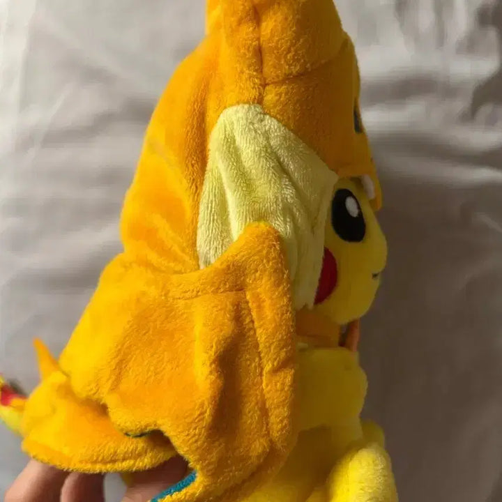 [BUNJANG] Charizard Poncho Pikachu Plush / 리자몽 판쵸츄