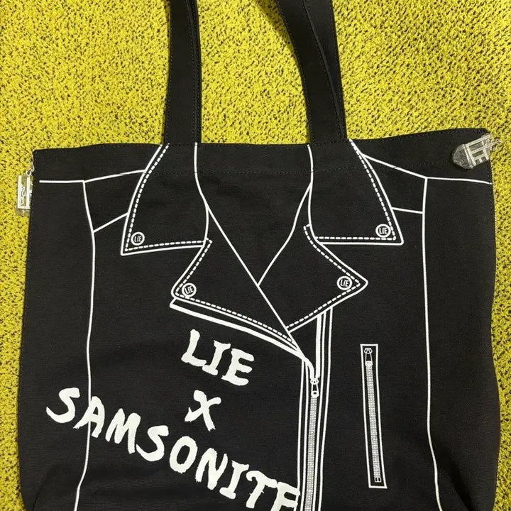 [BUNJANG] Samsonite X LINE Friends Collaboration Tote Bag / 샘소나이트 X 라인 콜라보 토트백