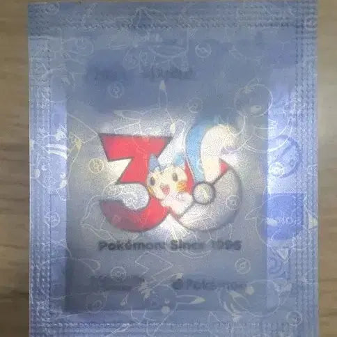 [BUNJANG] Pokemon 30th Anniversary Logo Pachirisu Sticker / 포켓몬띠부씰 30주년 로고 파치리스 판매