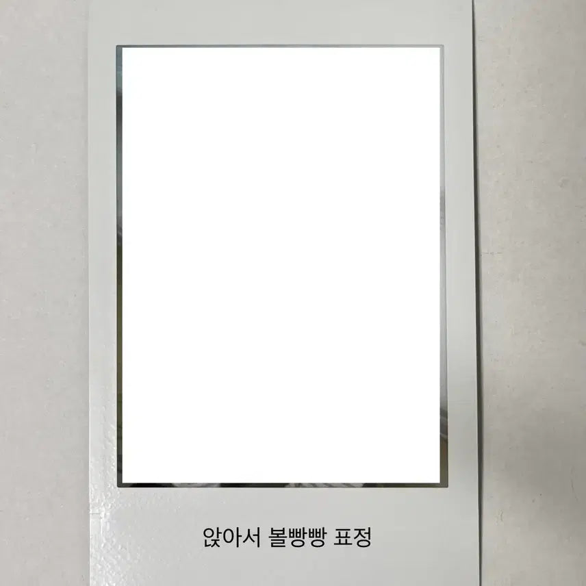 [BUNJANG] Flareu Kang Woo Jin Signed Polaroid / 플레어유 flareu 강우진 싸인 폴라로이드 싸폴 폴라 양도