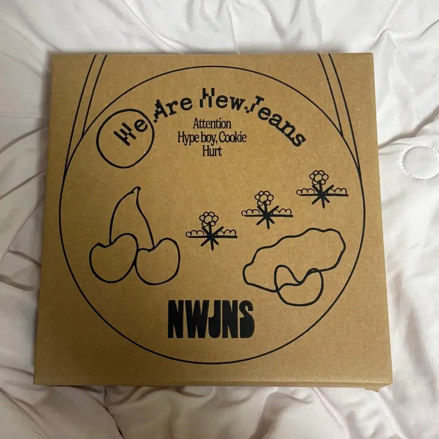 [BUNJANG] NewJeans Attention Bag Album / 뉴진스 어텐션 가방 앨범