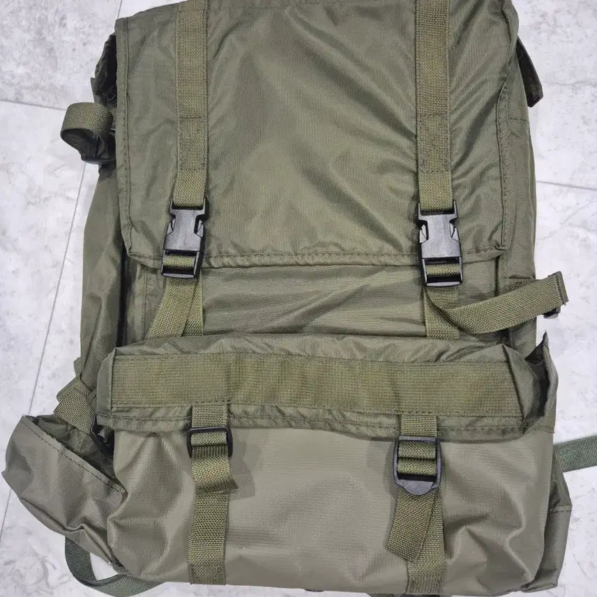[SOLD OUT] Harris 팔콘2 무전기 백팩 (PRC 150) 미군배낭