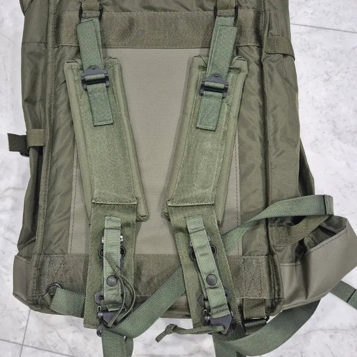 [SOLD OUT] Harris 팔콘2 무전기 백팩 (PRC 150) 미군배낭