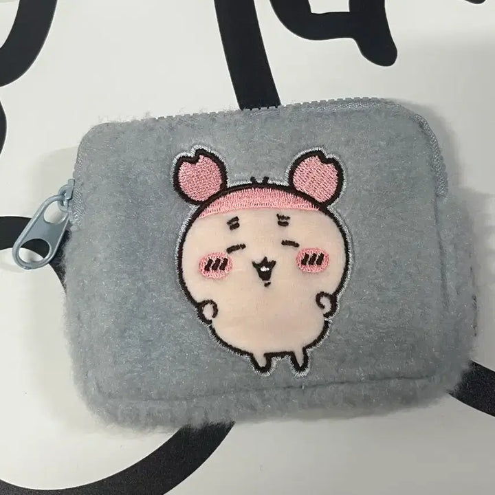 [BUNJANG] Chiikawa Fluffy Mini Pouch Coin Purse / 치이카와 카니 푹신 미니파우치 동전지갑