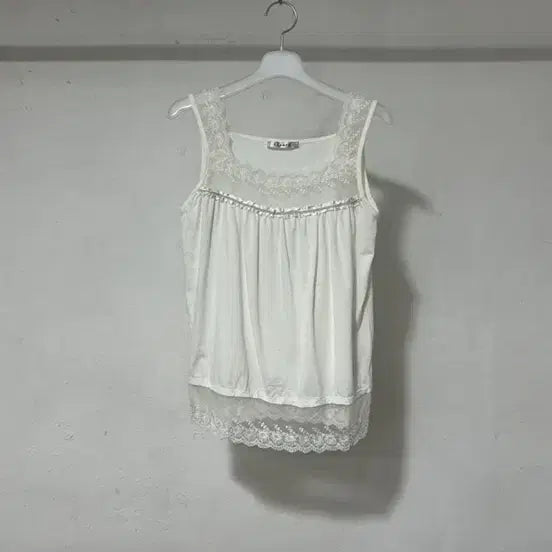 [BUNJANG] Japanese Vintage Lace Camisole Sleeveless Top / 일본 빈티지 레이스 나시 슬리브리스