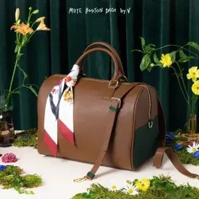 [BUNJANG] BTS V Boston Bag Leather Bag / BTS 방탄소년단 뷔 제작 보스턴백 가죽 가방