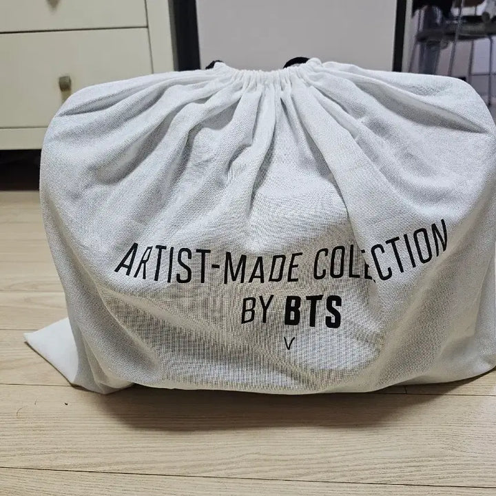 [BUNJANG] BTS V Boston Bag Leather Bag / BTS 방탄소년단 뷔 제작 보스턴백 가죽 가방