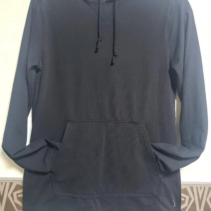 [SOLD OUT] 나이키 드리이핏 후드티 블랙