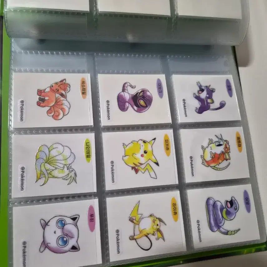 [SOLD OUT] 포켓몬 30주년 아트워크 이상해꽃 띠부씰북+100종(전종)