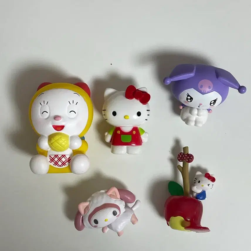[BUNJANG] Sanrio Kitty Kuromi My Melody Dorami Gacha Figure Bundle Set / (일괄) 산리오 키티 쿠로미 마이멜로디 도라미 가챠 일괄