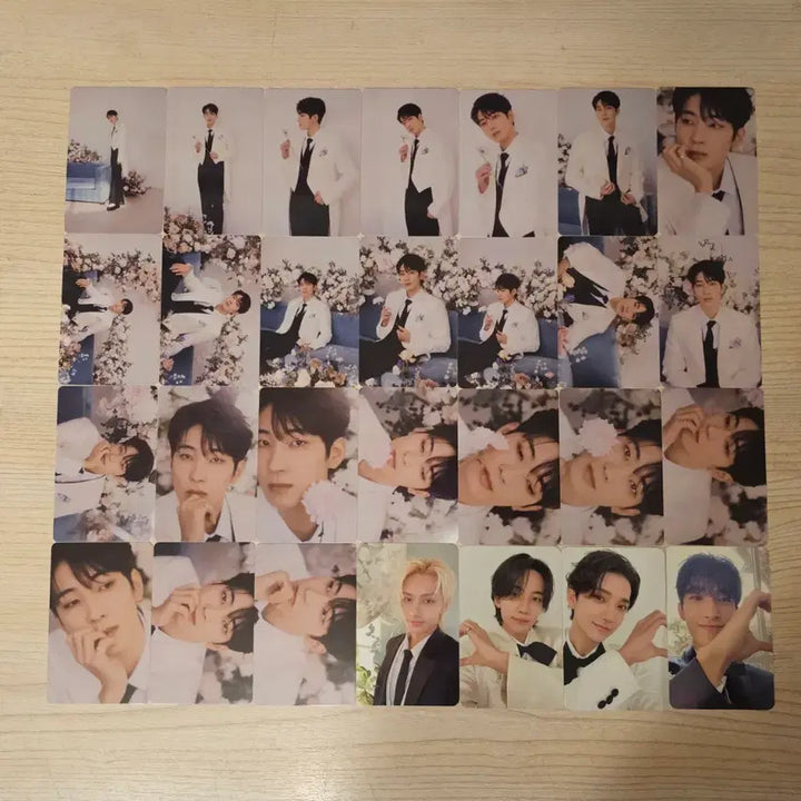 [SOLD OUT] 세븐틴 캐럿반 원우 포카 28장 일괄 양도
