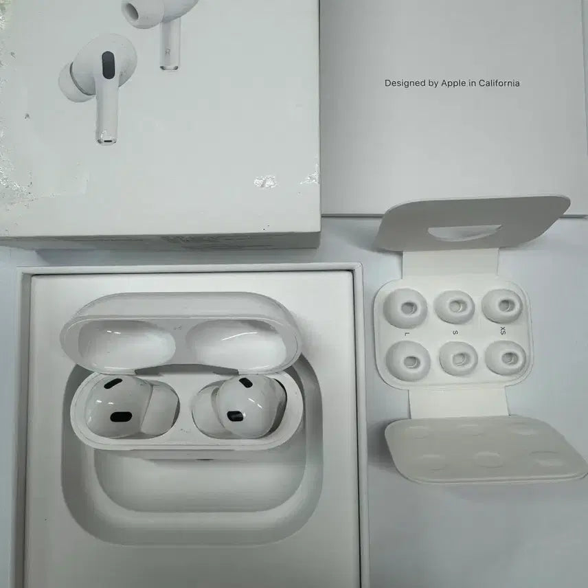 [BUNJANG] Apple AirPods Pro 2nd Generation (Full Box) / 급처합니다 에어팟 프로2세대 풀박스