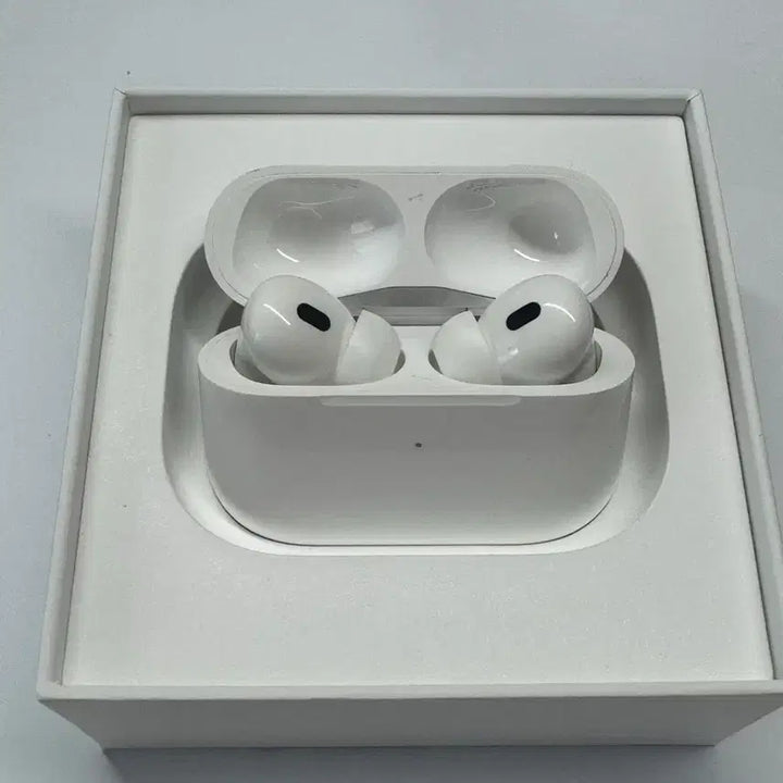 [BUNJANG] Apple AirPods Pro 2nd Generation (Full Box) / 급처합니다 에어팟 프로2세대 풀박스