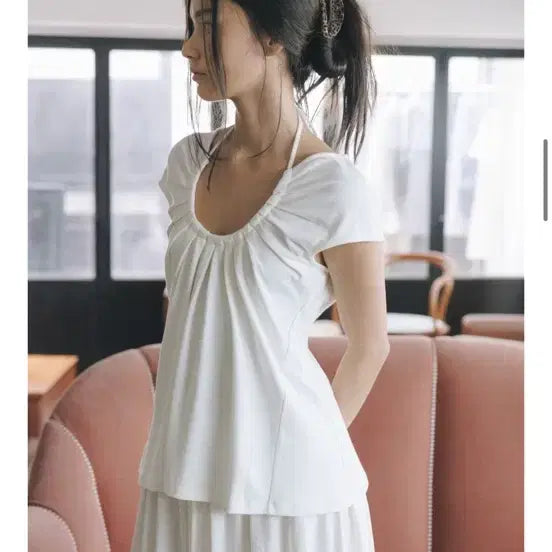 [SOLD OUT] farven 파르벵 브리즈 홀터 셔링 블라우스 아이보리 새상품