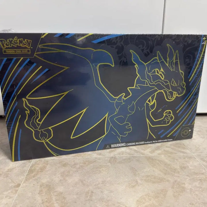 [BUNJANG] Pokemon Charizard Ultra Premium Collection Box (North American Edition) / 북미 리자몽 upc