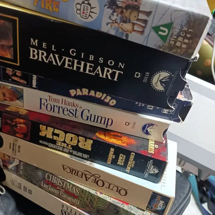 [BUNJANG] Titanic, Braveheart, Forrest Gump, The Rock, Out of Africa, Sleepless in Seattle, Christmas with Luciano Pavarotti VHS Tape Set / VHS 영화 타이타닉, 브레이브하트, 포레스트 검프, 더 락, 아웃 오브