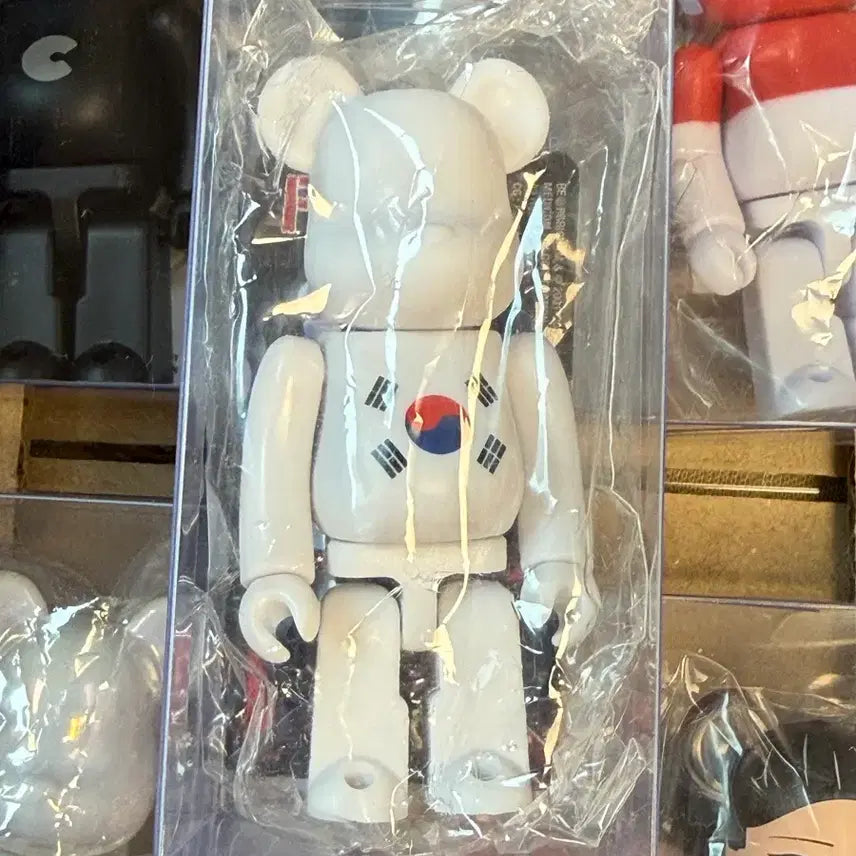 [SOLD OUT] 베어브릭 대한민국