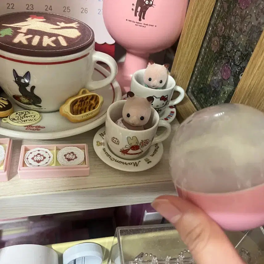 [BUNJANG] Sanrio Pochacco Ceramic Cup &amp; Saucer Gacha Figure Set (Sealed) / 산리오 !포차코! 컵 가챠 미개봉