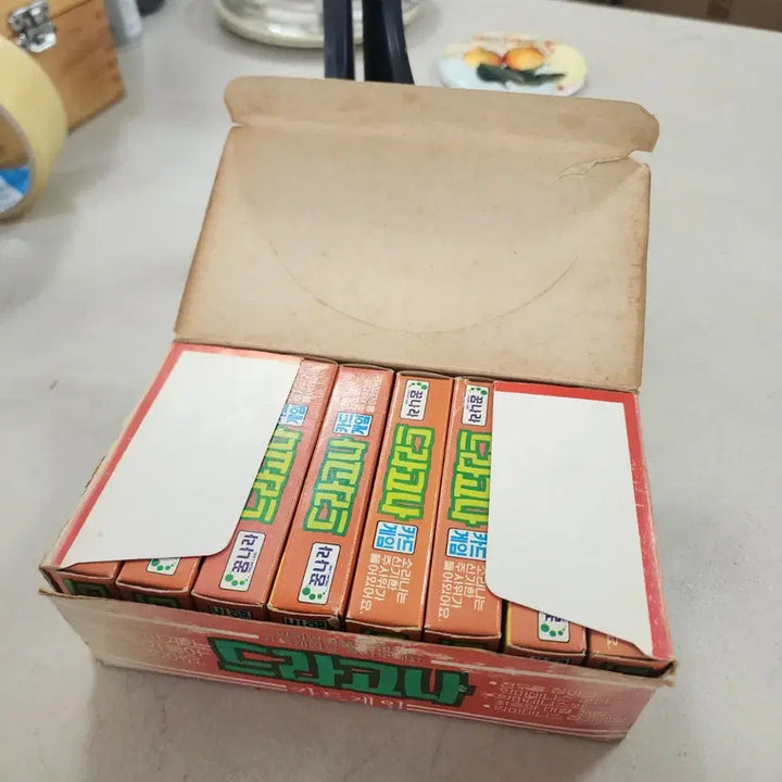 [BUNJANG] Dragon Raja Card Game 1 Box (8 Packs) / 옛날 드라고나 카드게임 1박스(8개 들어있습니다)