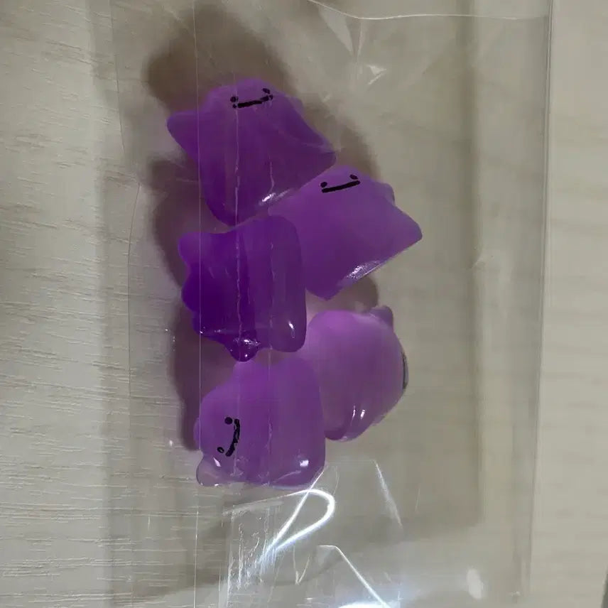 [BUNJANG] Ditto Charms (Set of 5) / (품절) 7/8일 입고 퍼플 메타몽파츠5개 팝니다