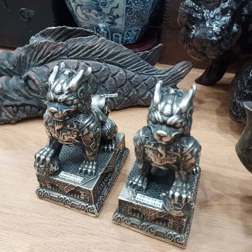 [BUNJANG] Brass Haetae Statue Pair / 백동 해태상