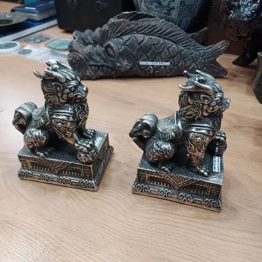 [BUNJANG] Brass Haetae Statue Pair / 백동 해태상