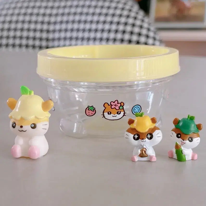 [BUNJANG] Sanrio Kuriring Vintage Figure &amp; Lunch Box Set / 고전 산리오 쿠리링 피규어 + 쿠리링 도시락 보관함 일괄