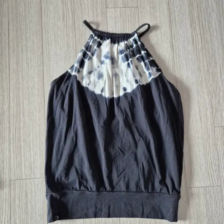 [SOLD OUT] 오즈이즈 타이다이 홀터 캐미솔 브라탑 다크나이트 S