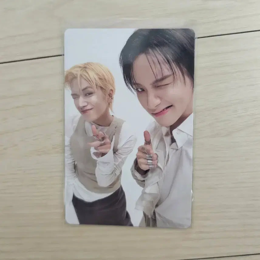 [BUNJANG] BOYNEXTDOOR Home Album Unit Photocard Ribbons Riwoo Leehan / 보이넥스트도어 홈 앨범 유닛포카 두부즈 리우운학