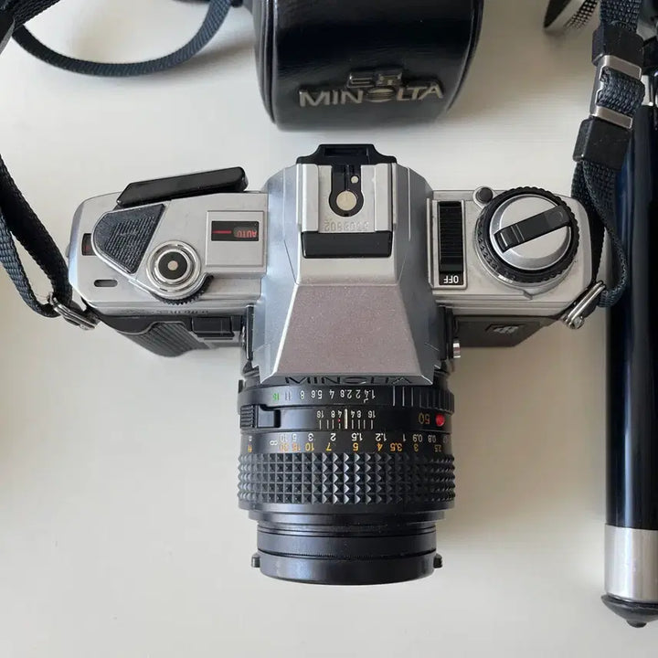 [SOLD OUT] 미놀타 X-300(F1.4 렌즈, 플래시, 삼각대)