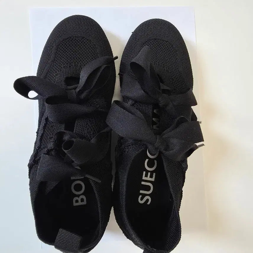 [BUNJANG] SUECOMMA BONNIE Ruffle Knit Sneakers / 슈콤마보니 러플 니트 스니커즈 235
