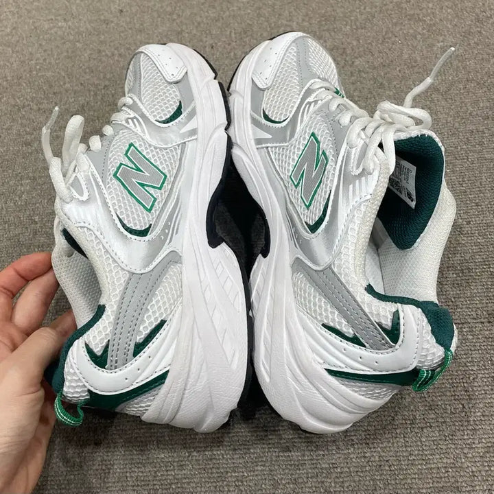 [BUNJANG] New Balance 530 Green Sneakers (235mm) / 뉴발란스530 그린 235