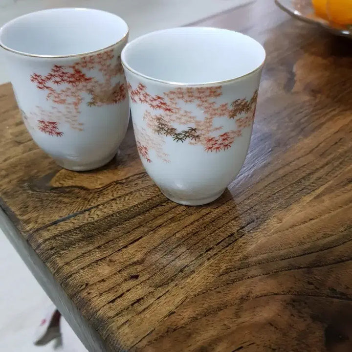 [BUNJANG] Maple Leaf and Mt. Fuji Motif Tea Cups (Set of 2) / 단풍잎 후지산문양두점