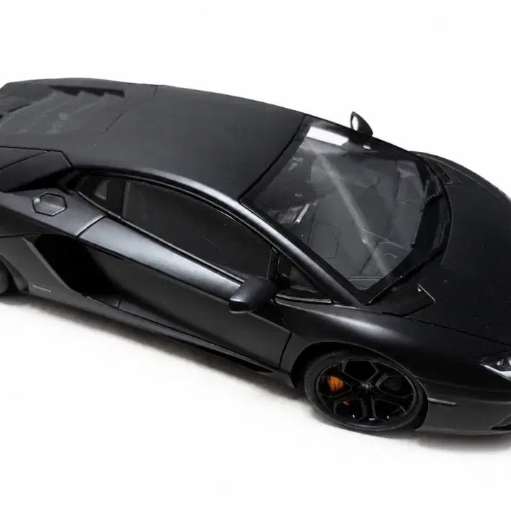 [BUNJANG] AutoArt 1:18 Lamborghini Aventador LP700-4 Diecast Model / 1:18 다이캐스트 오토아트 람보르기니 아벤타도르 판매합니다