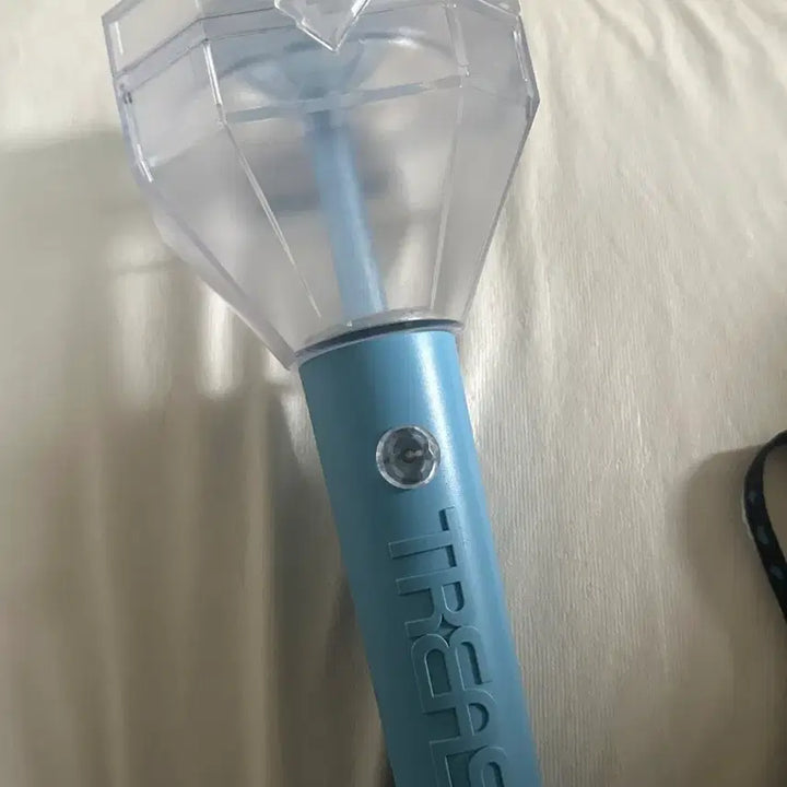 [BUNJANG] TREASURE Official Lightstick Ver.1 / 트레저 응원봉 트라이트 구버전 양도