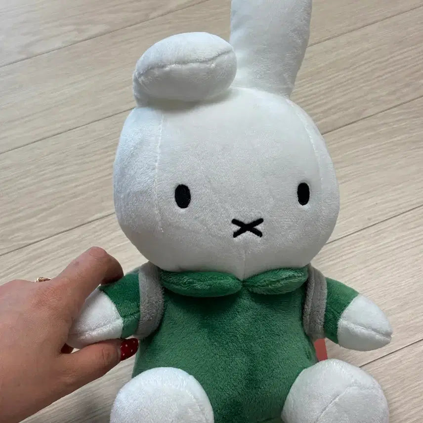 [BUNJANG] Miffy Medium Plush Toy / 미피) 중형 인형