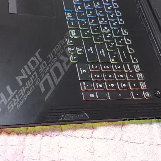 [BUNJANG] ASUS ROG Strix G712LU-EV019 17.3-inch Gaming Laptop / 싸게 팔아요.아수스 17.3인치 게이밍 노트북