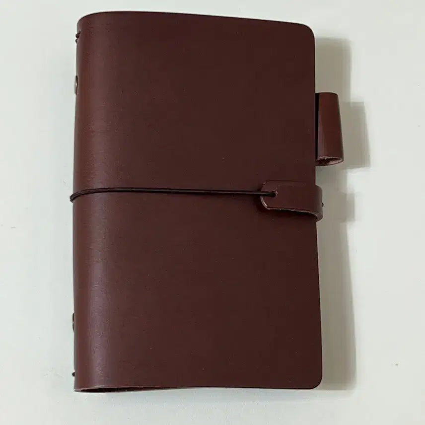 [SOLD OUT] 헤비츠 스트링 노트 커버 패스포트 모카브라운