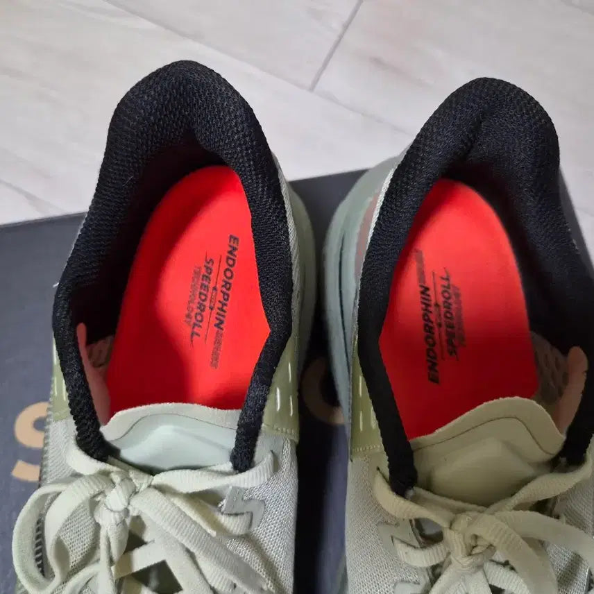 [BUNJANG] Saucony Azura Running Shoes - 270mm / 써코니 아주라 270사이즈 2회착 팝니다