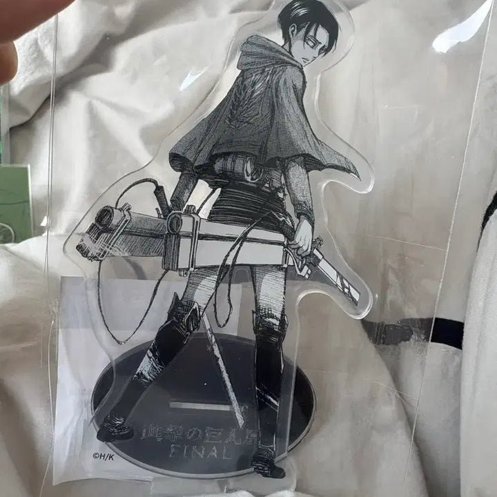 [BUNJANG] Attack on Titan Levi Acrylic Stand / 진격거 덕스 팝업 리바이 아크릴 스탠드