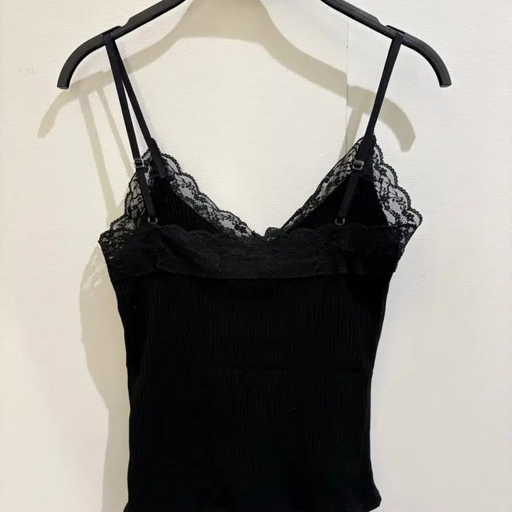 [BUNJANG] Lovesomeone Lace Ribbed Camisole Black / 러브썸원 자체제작 레이스 골지 나시 블랙 44-66 새상품