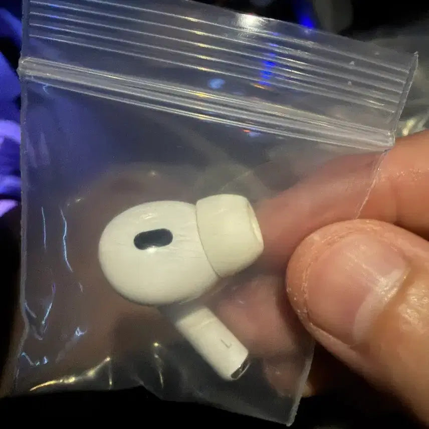 [BUNJANG] Apple AirPods Pro 2nd Gen 8-pin Left Unit (Genuine) / 에어팟프로2 8핀 왼쪽 유닛 정품 작동잘됨