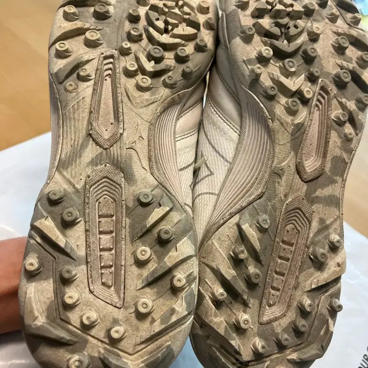 [BUNJANG] Mizuno Morelia Beta Sala Japan Soccer Cleats (265) / 미즈노 / 모렐리아 베타 살라 재팬 / 265