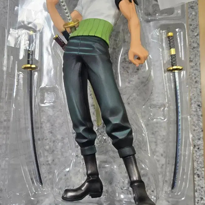 [BUNJANG] One Piece POP NEO DX Roronoa Zoro 10th Anniversary Limited Edition Figure / 원피스 POP NEO DX 롤로노아 조로 10주년 한정버전